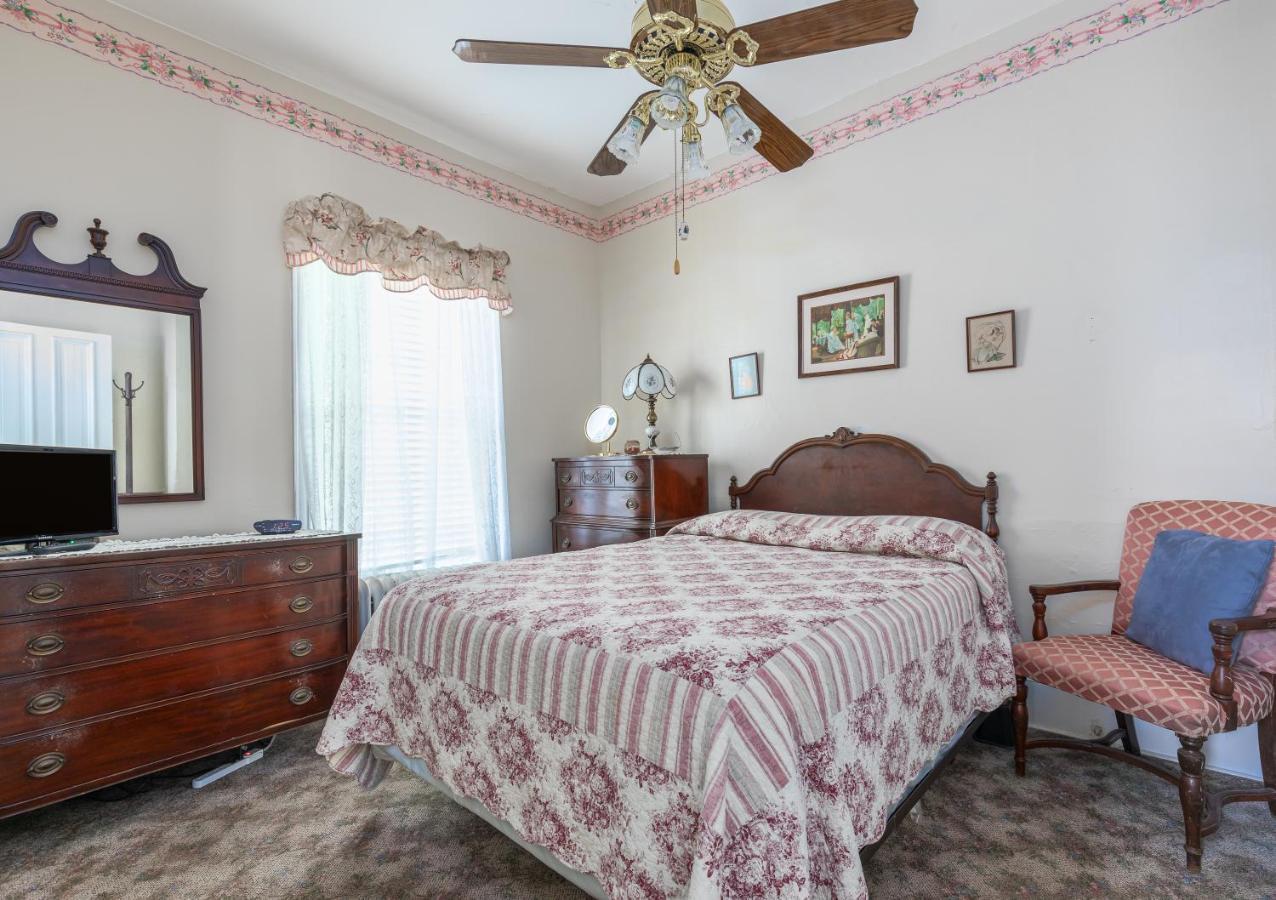 Antoinette'S Apartments & Suites ケープ・メイ エクステリア 写真